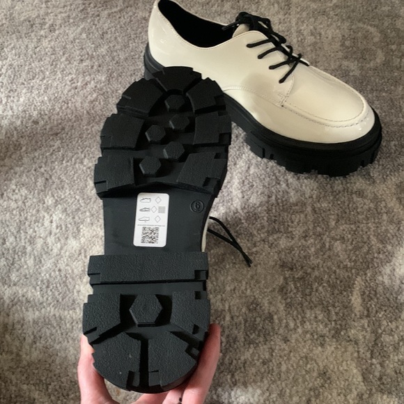 BRAND NEW ASOS WHITE Lace up Loafers 👞 - Picture 9 of 10